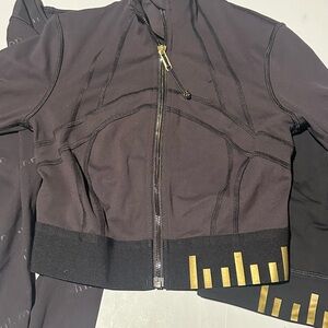Special edition lululemon 3 piece size 4